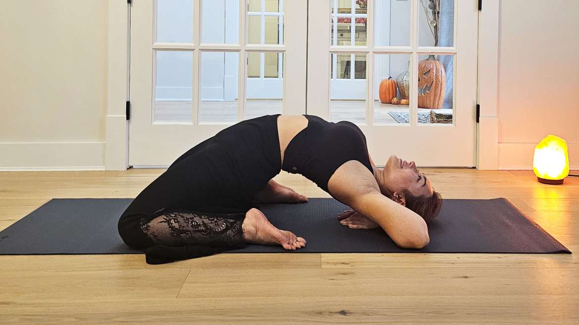 Elevate your yoga practice: Essential tips for yogis of all levels.
